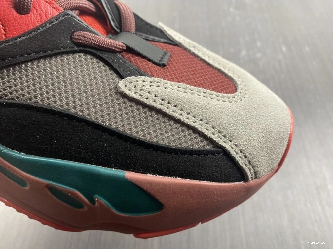 HQ6979 Adidas Boost Yeezy 700 Hi-Res Red 0911